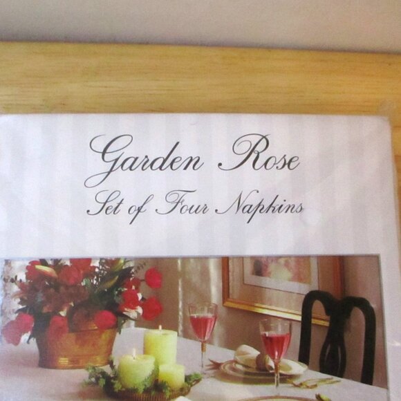 NEW! Wilson Court Garden Rose Damask Cloth Napkins, Champagne, 2 Pkgs. of 4=8 - Picture 5 of 13